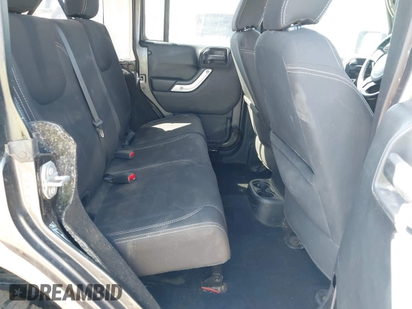 2017 Jeep Wrangler Unlimited Sahara with VIN 1C4BJWEG7HL641347, listed as a IAAI auction lot 41833356 with 84,735 mi miles. Bid and sale history available at carsss.com. Image 8.