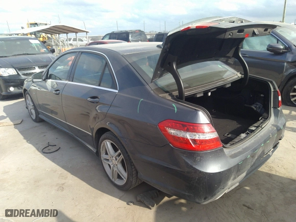2012 Mercedes-Benz E-Class E 350 Luxury with VIN WDDHF5KB8CA641592, listed as a IAAI auction lot 41493356 with 152,981 mi miles. Bid and sale history available at carsss.com. Image 3.