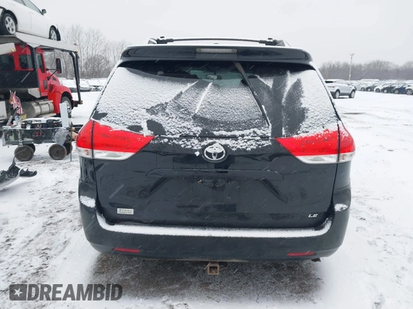 2011 Toyota Sienna LE AAS with VIN 5TDKK3DC3BS113594, listed as a IAAI auction lot 41236977 with 166,156 mi miles. Bid and sale history available at carsss.com. Image 15.