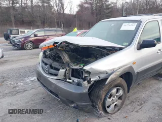 2004 Mazda Tribute ES with VIN 4F2CZ96154KM18832, listed as a IAAI auction lot 41376325 with 176,566 mi miles and . Bid and sale history available at carsss.com. Image 6.
