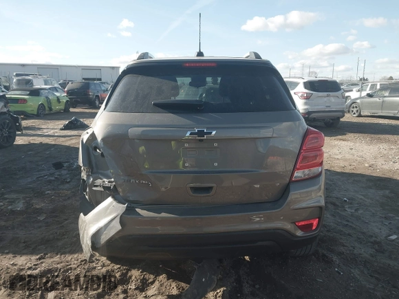 2022 Chevrolet Trax LT with VIN KL7CJPSM2NB530904, listed as a IAAI auction lot 41450539 with 41,280 mi miles. Bid and sale history available at carsss.com. Image 16.