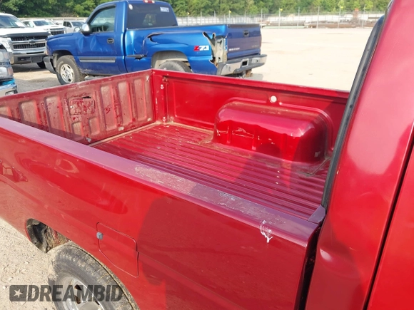 1995 Nissan Frontier with VIN 1N6SD11S5SC306547, listed as a IAAI auction lot 42545463 with 172,647 mi miles and . Bid and sale history available at DreamBid. Image 8.