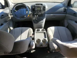 2011 Kia Sedona LX with VIN KNDMG4C71B6393066, listed as a Copart auction lot 77087974 with 158,400 mi miles and Clean Title. Bid and sale history available at carsss.com. Image 8.