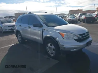 2011 Honda CR-V LX z VIN JHLRE3H34BC010186, wystawiony jako IAAI lot #41434206 z przebiegiem 63 893 mil mil oraz . Historia ofert i sprzedaży dostępna na DreamBid. Obrazek 1.