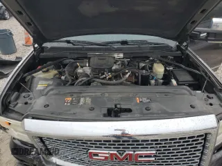 2015 GMC Sierra 2500HD available WiFi Denali with VIN 1GT120E89FF649153, listed as a Copart auction lot 43949515 with 189,518 mi miles and Salvage Title. Bid and sale history available at carsss.com. Image 13.