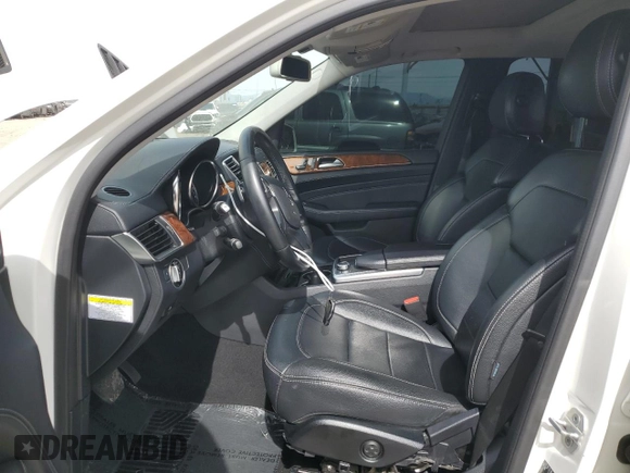 2013 Mercedes-Benz M 550 with VIN 4JGDA7DB5DA236934, listed as a Copart auction lot 46062985 with 98,768 mi miles and Salvage title. Bid and sale history available at DreamBid. Image 7.