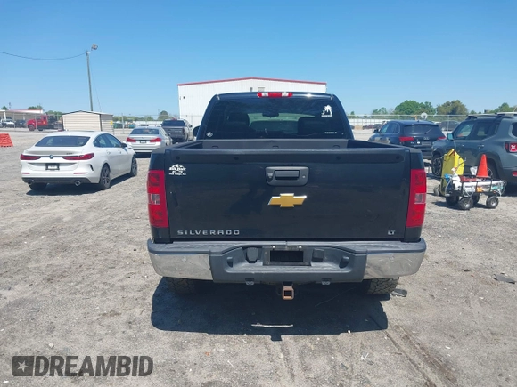 2013 Chevrolet Silverado 1500 LT with VIN 1GCRKSE71DZ411511, listed as a IAAI auction lot 41996180 with 141,934 mi miles and . Bid and sale history available at DreamBid. Image 17.