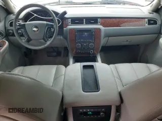 2008 Chevrolet Suburban LT w/2LT with VIN 3GNFK16318G141833, listed as a Copart auction lot 67261104 with 164,522 mi miles and Salvage Title. Bid and sale history available at carsss.com. Image 8.