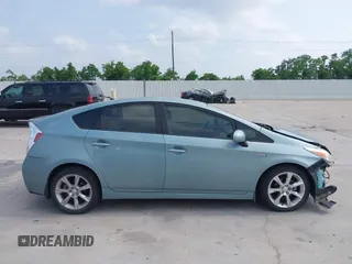 2013 Toyota Prius One z VIN JTDKN3DU9D5688761, wystawiony jako IAAI lot #42321117 z przebiegiem 176 532 mil mil oraz . Historia ofert i sprzedaży dostępna na DreamBid. Obrazek 13.