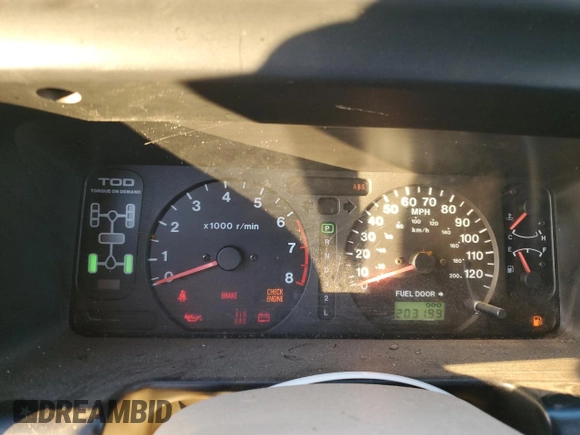 2001 Isuzu Trooper S with VIN JACDJ58X817J17877, listed as a Copart auction lot 41788875 with 203,199 mi miles and Salvage title. Bid and sale history available at DreamBid. Image 9.