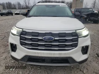 2025 Ford Explorer Active with VIN 1FMUK8DH2SGA06527, listed as a Copart auction lot 85499964 with 1,106 mi miles and Clean Title. Bid and sale history available at carsss.com. Image 5.