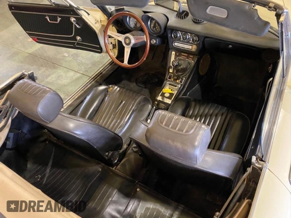 1973 Alfa Romeo Spider z VIN AR3041681, wystawiony jako Copart lot #53616295 z przebiegiem 20 513 mil mil oraz Czysty tytuł • Clean title. Historia ofert i sprzedaży dostępna na DreamBid. Obrazek 6.