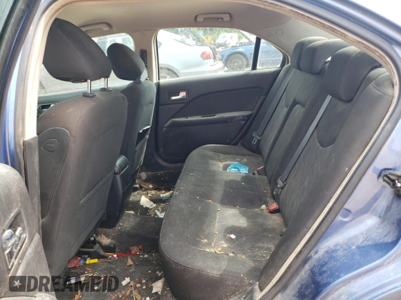 2010 Mercury Milan with VIN 3MEHM0HA7AR630960, listed as a Copart auction lot 60422835 with 257,776 mi miles and Salvage title. Bid and sale history available at DreamBid. Image 10.