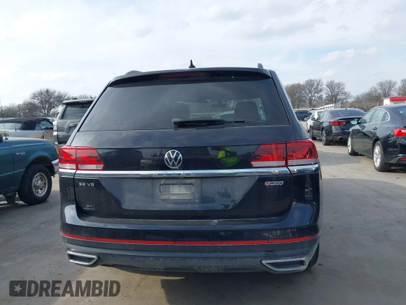2021 Volkswagen Atlas SE z VIN 1V2HR2CA0MC543876, wystawiony jako IAAI lot #41598298 z przebiegiem 99 171 mil mil oraz . Historia ofert i sprzedaży dostępna na DreamBid. Obrazek 17.
