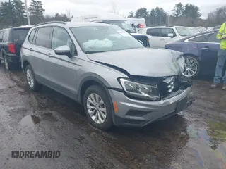 2020 Volkswagen Tiguan S с VIN 3VV1B7AX0LM082432, выставлен на аукционе IAAI как лот 41694189 с пробегом 63 831 миль миль и . История ставок и продаж доступна на DreamBid. Изображение 1.