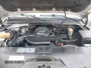 2002 GMC Yukon SLT z VIN 1GKEC13V02R300098, wystawiony jako IAAI lot #41583951 z przebiegiem 247 780 mil mil oraz . Historia ofert i sprzedaży dostępna na DreamBid. Obrazek 10.
