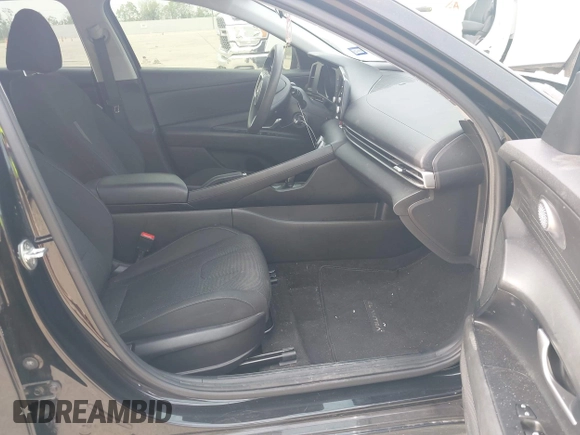 2022 Hyundai Elantra SE with VIN 5NPLL4AG4NH053284, listed as a IAAI auction lot 41964944 with 35,452 mi miles and . Bid and sale history available at DreamBid. Image 5.
