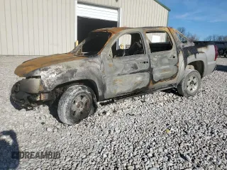 2008 Chevrolet Avalanche LS with VIN 3GNFK12328G284053, listed as a Copart auction lot 81843974 with Not provided miles and Non repairable. Bid and sale history available at DreamBid. Image 1.