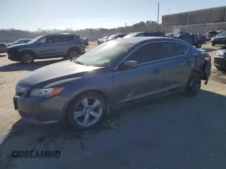 2013 Acura ILX Tech Pkg with VIN 19VDE1F70DE005282, listed as a Copart auction lot 46419665 with 132,378 mi miles and Clean Title. Bid and sale history available at carsss.com. Image 1.