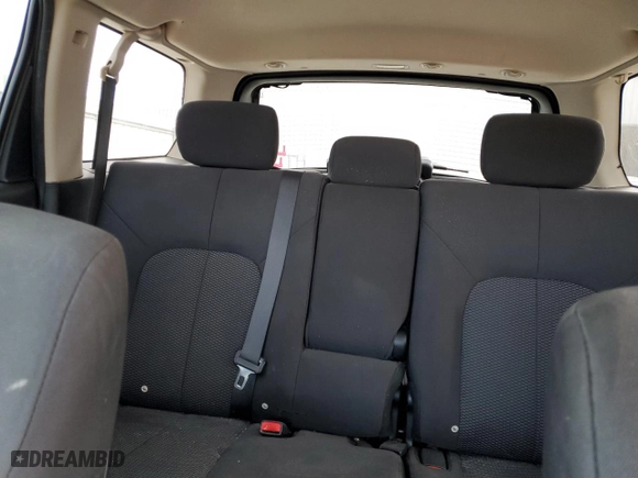 2010 Mitsubishi Endeavor LS with VIN 4A4JM2AS0AE011338, listed as a Copart auction lot 83211414 with 104,582 mi miles and Salvage Title. Bid and sale history available at carsss.com. Image 10.