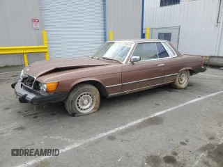 1979 Mercedes-Benz SLC с VIN 10702412025628, выставлен на аукционе Copart как лот 42388515 с пробегом 167 898 миль миль и Списание • Salvage title. История ставок и продаж доступна на DreamBid. Изображение 1.