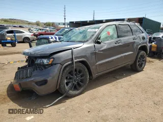 2017 Jeep Grand Cherokee Altitude z VIN 1C4RJFAG0HC865905, wystawiony jako Copart lot #54099285 z przebiegiem Nie podano mil oraz Szkody całkowita. Historia ofert i sprzedaży dostępna na DreamBid. Obrazek 1.