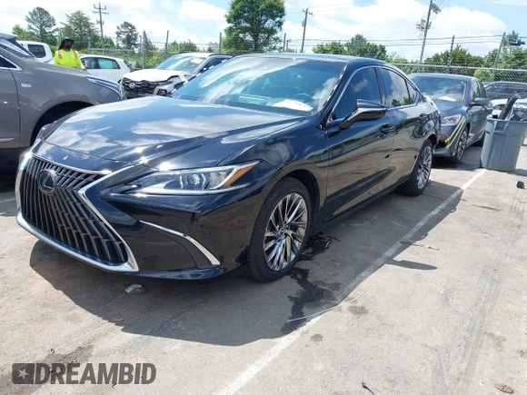 2024 Lexus ES 350 Luxury z VIN 58AEZ1B15RU180643, wystawiony jako IAAI lot #42296720 z przebiegiem 19 457 mil mil oraz . Historia ofert i sprzedaży dostępna na DreamBid. Obrazek 19.