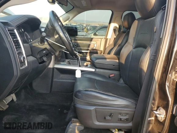 2016 Ram 1500 Laramie z VIN 1C6RR7NM7GS187230, wystawiony jako Copart lot #69066564 z przebiegiem 109 991 mil mil oraz Szkoda całkowita • Salvage title. Historia ofert i sprzedaży dostępna na DreamBid. Obrazek 7.