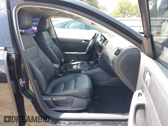 2012 Volkswagen Jetta SE with VIN 3VWDP7AJ6CM391733, listed as a IAAI auction lot 42732512 with 158,183 mi miles and . Bid and sale history available at DreamBid. Image 5.