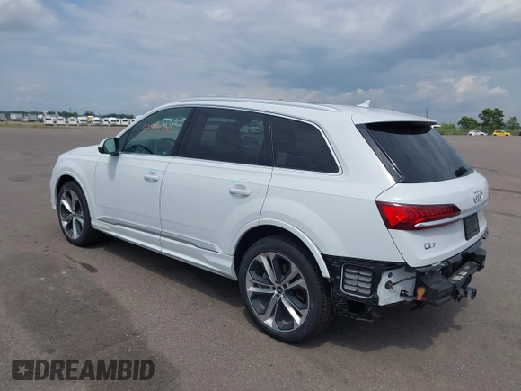 2021 Audi Q7 Premium Plus with VIN WA1LXAF75MD021454, listed as a IAAI auction lot 42444321 with 39,103 mi miles and . Bid and sale history available at DreamBid. Image 3.