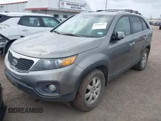 2013 Kia Sorento LX with VIN 5XYKT4A61DG342521, listed as a IAAI auction lot 42115317 with 90,737 mi miles. Bid and sale history available at carsss.com. Image 2.