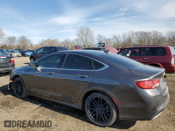 2015 Chrysler 200 C z VIN 1C3CCCEG7FN557063, wystawiony jako Copart lot #50278025 z przebiegiem 146 749 mil mil oraz Szkody całkowita. Historia ofert i sprzedaży dostępna na DreamBid. Obrazek 2.