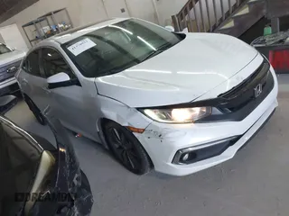 2019 Honda Civic EX-L z VIN 19XFC1F7XKE004806, wystawiony jako IAAI lot #41370922 z przebiegiem 118 482 mil mil oraz . Historia ofert i sprzedaży dostępna na DreamBid. Obrazek 1.