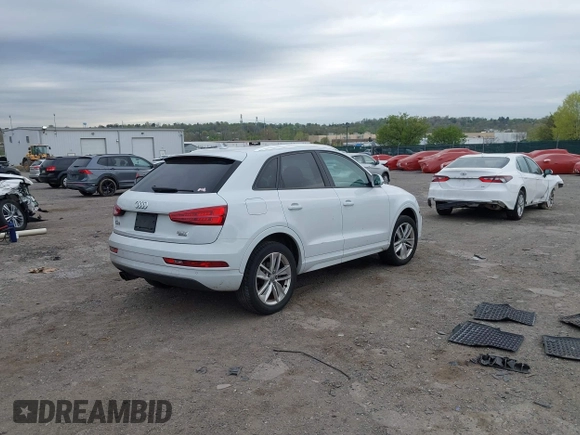 2017 Audi Q3 Premium z VIN WA1ECCFS7HR007729, wystawiony jako IAAI lot #42066580 z przebiegiem 116 460 mil mil oraz . Historia ofert i sprzedaży dostępna na DreamBid. Obrazek 4.