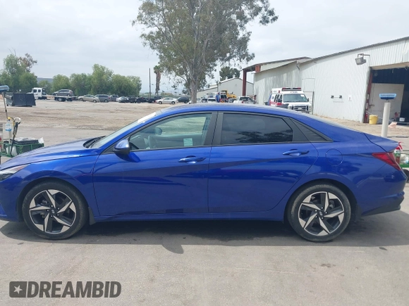 2023 Hyundai Elantra SEL z VIN KMHLS4AG4PU427318, wystawiony jako IAAI lot #42052082 z przebiegiem 33 090 mil mil oraz . Historia ofert i sprzedaży dostępna na DreamBid. Obrazek 14.