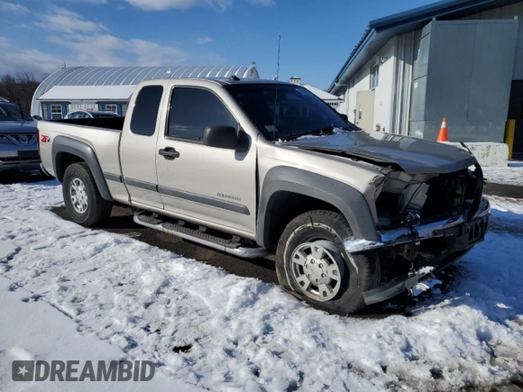2004 Chevrolet Colorado LS Z71 with VIN 1GCDT196548129140, listed as a Copart auction lot 42699685 with 176,700 mi miles and Salvage Title. Bid and sale history available at carsss.com. Image 4.