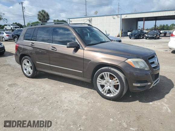 2015 Mercedes-Benz GLK 350 with VIN WDCGG5HBXFG409615, listed as a Copart auction lot 70898804 with 137,692 mi miles and Salvage Title. Bid and sale history available at DreamBid. Image 4.