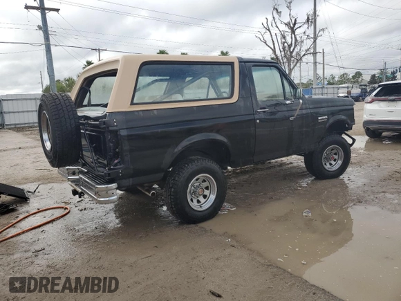 1988 Ford Bronco XL с VIN 1FMEU15N3JLA20890, выставлен на аукционе Copart как лот 79555004 с пробегом Не указан миль и Списание • Salvage title. История ставок и продаж доступна на DreamBid. Изображение 3.