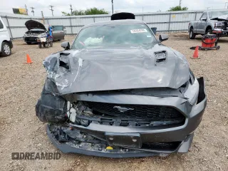 2017 Ford Mustang V6 z VIN 1FA6P8AMXH5213421, wystawiony jako Copart lot #59304295 z przebiegiem 85 775 mil mil oraz Szkoda całkowita • Salvage title. Historia ofert i sprzedaży dostępna na DreamBid. Obrazek 5.
