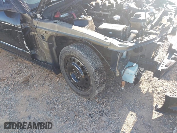 2005 Ford Mustang GT Deluxe with VIN 1ZVHT82H455205677, listed as a IAAI auction lot 42651512 with 221,876 mi miles and . Bid and sale history available at DreamBid. Image 6.