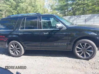 2017 Lincoln Navigator Reserve with VIN 5LMJJ2LT5HEL08002, listed as a IAAI auction lot 42199287 with 102,883 mi miles and . Bid and sale history available at DreamBid. Image 13.
