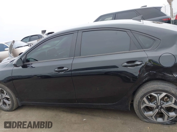 2021 Kia Forte LXS z VIN 3KPF24AD8ME284245, wystawiony jako IAAI lot #42451746 z przebiegiem 56 975 mil mil oraz . Historia ofert i sprzedaży dostępna na DreamBid. Obrazek 15.