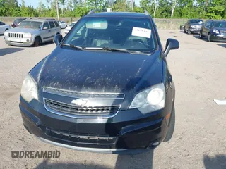 2014 Chevrolet Captiva Sport LTZ with VIN 3GNAL4EKXES631990, listed as a IAAI auction lot 42150445 with 171,628 mi miles. Bid and sale history available at carsss.com. Image 6.