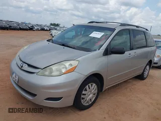 2006 Toyota Sienna CE with VIN 5TDZA23C46S415995, listed as a IAAI auction lot 42063692 with 267,209 mi miles. Bid and sale history available at carsss.com. Image 2.