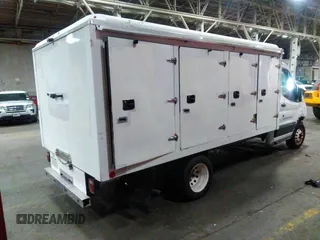 2017 Ford Transit with VIN 1FDBF8ZM4HKB39877, listed as a IAAI auction lot 40641877 with Not provided miles and . Bid and sale history available at DreamBid. Image 4.