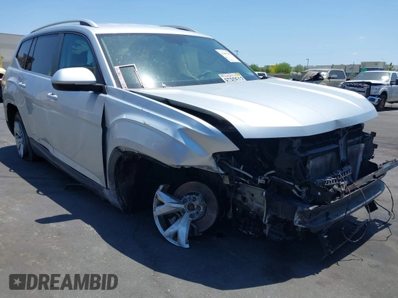 2018 Volkswagen Atlas SE with VIN 1V2CR2CA6JC570554, listed as a IAAI auction lot 42403260 with 109,427 mi miles and . Bid and sale history available at DreamBid. Image 1.