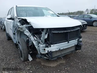 2022 Chevrolet Traverse RS with VIN 1GNEVJKW6NJ111191, listed as a IAAI auction lot 41990233 with 58,532 mi miles. Bid and sale history available at carsss.com. Image 6.