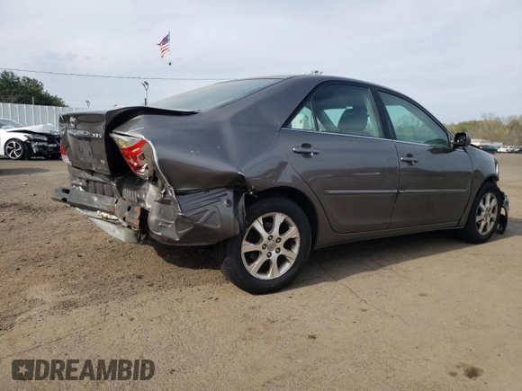 2006 Toyota Camry LE z VIN 4T1BF30K46U628070, wystawiony jako Copart lot #54582755 z przebiegiem 278 805 mil mil oraz Szkoda całkowita • Salvage title. Historia ofert i sprzedaży dostępna na DreamBid. Obrazek 3.