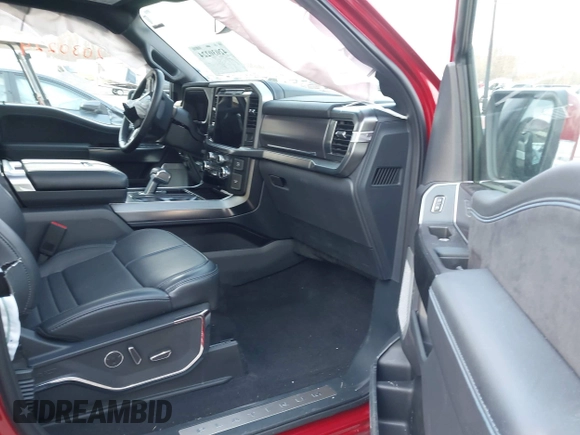 2024 Ford F-150 z VIN 1FTFW7LD0RFA90275, wystawiony jako IAAI lot #42030224 z przebiegiem Nie podano mil oraz . Historia ofert i sprzedaży dostępna na DreamBid. Obrazek 5.