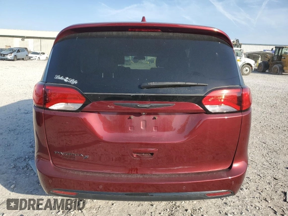 2018 Chrysler Pacifica Touring L with VIN 2C4RC1BG7JR332720, listed as a Copart auction lot 53940265 with 58,523 mi miles and Salvage Title. Bid and sale history available at DreamBid. Image 6.